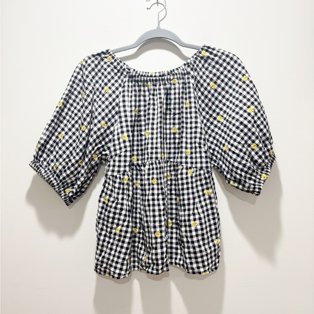 Old Navy Black and White Gingham Top with Yellow Daisy Floral Print Embroidery M